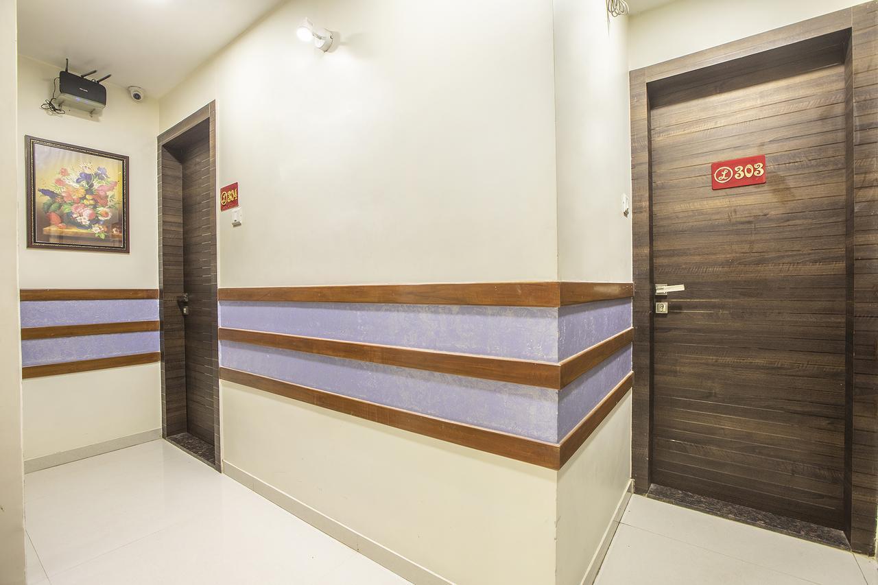 Hygienic Hotel Liberty Plaza Мумбаї Екстер'єр фото