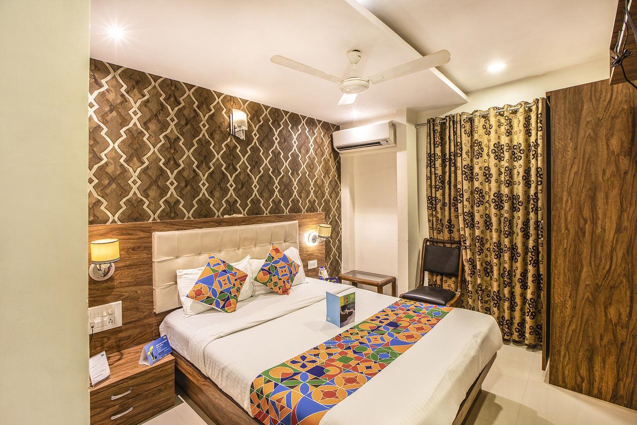 Hygienic Hotel Liberty Plaza Мумбаї Екстер'єр фото