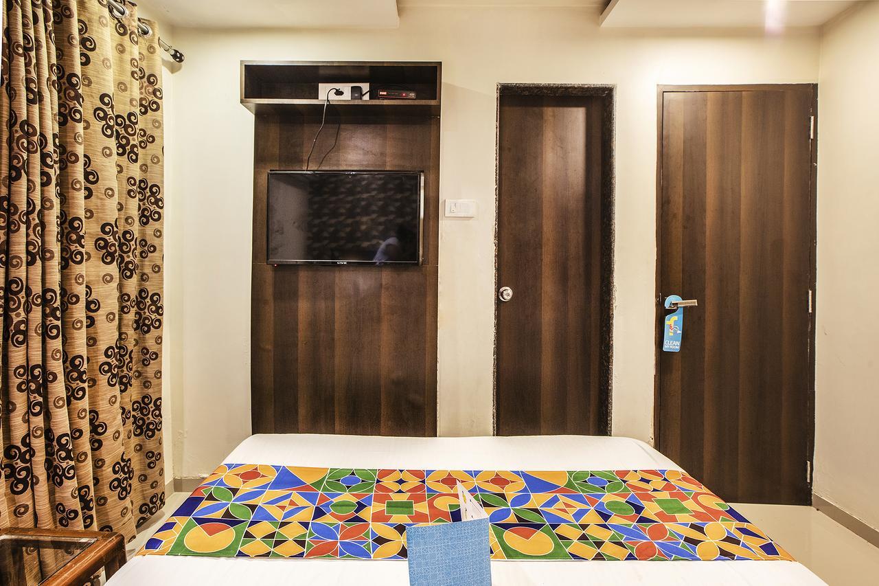 Hygienic Hotel Liberty Plaza Мумбаї Екстер'єр фото