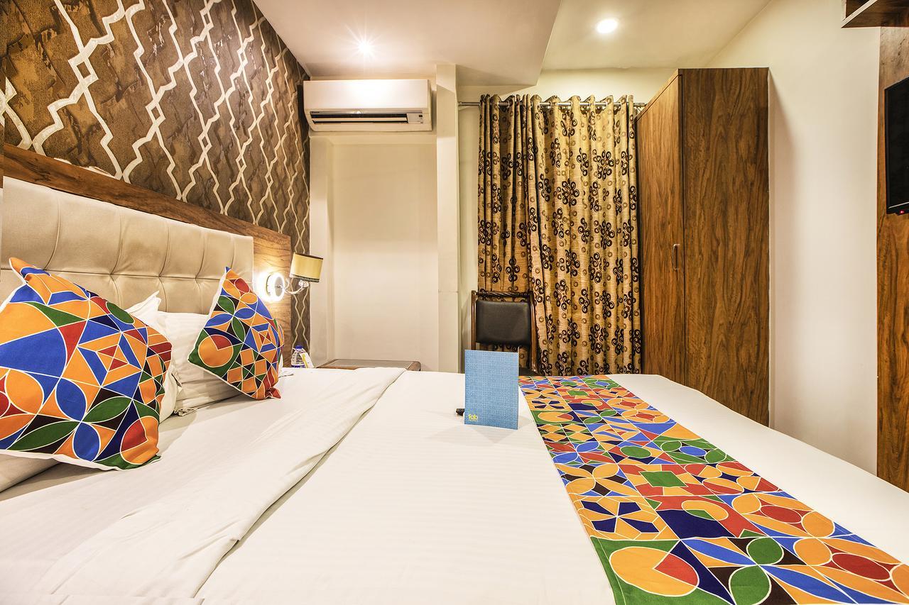 Hygienic Hotel Liberty Plaza Мумбаї Екстер'єр фото